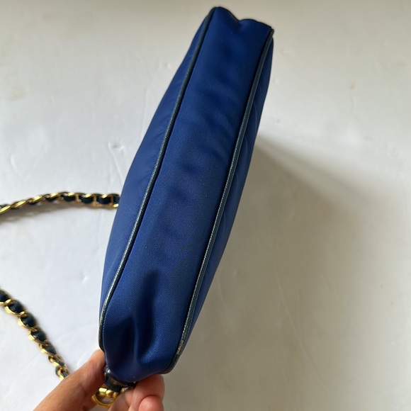 Prada bag - Picture 4 of 16